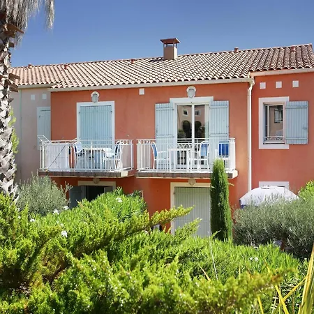 Apartment Comfortable With A Dishwasher, At 2 5 Km Saint Aygulf